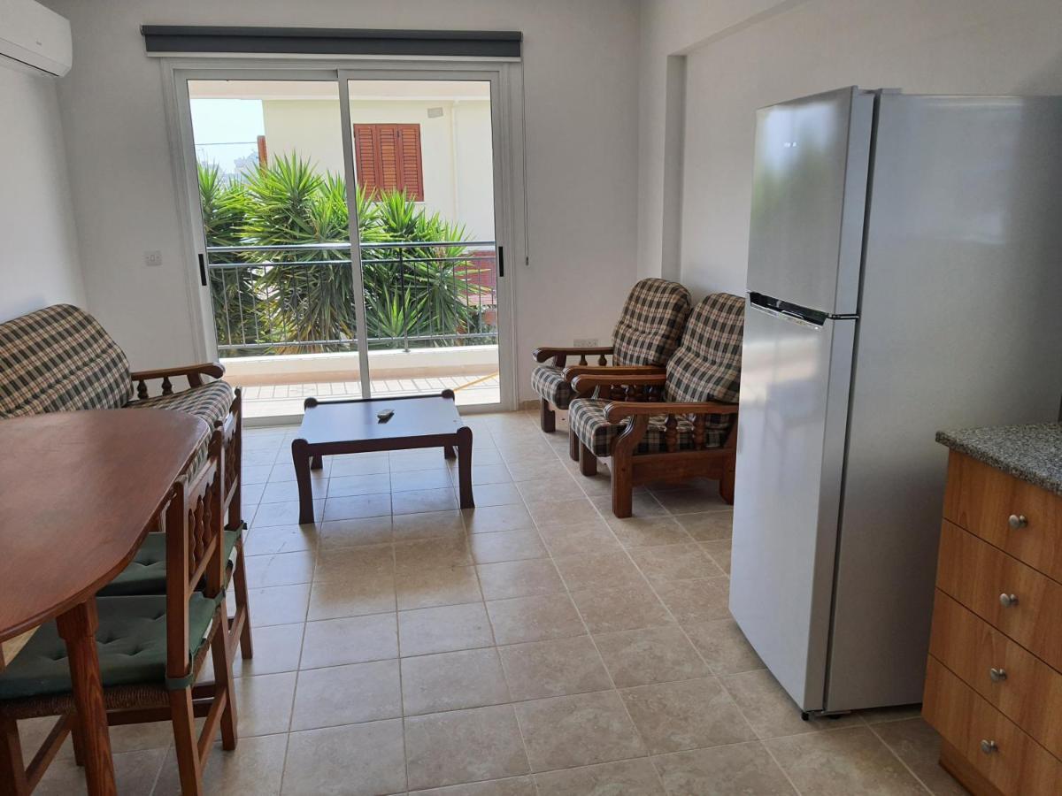 Lovely Apartment At The City Center Of Paphos Eksteriør billede